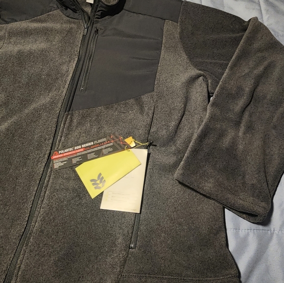 All in Motion - Picture 13 of 15